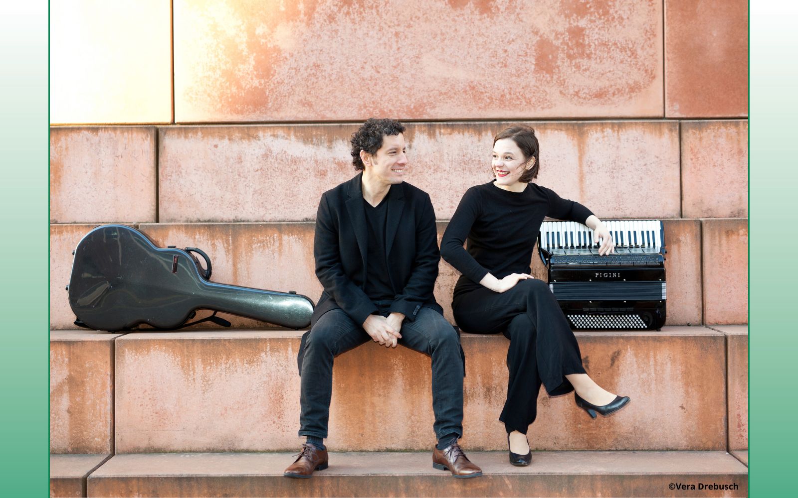 Lux Nova Duo (c) Vera Drebusch