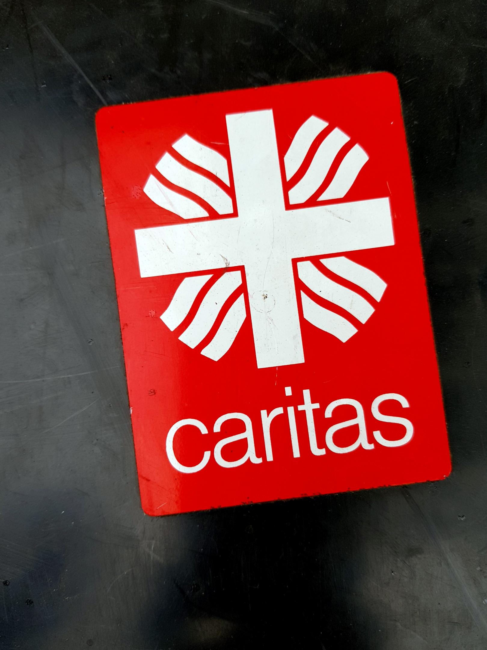 Caritas (c) Peter Weidemann In: Pfarrbriefservice.de